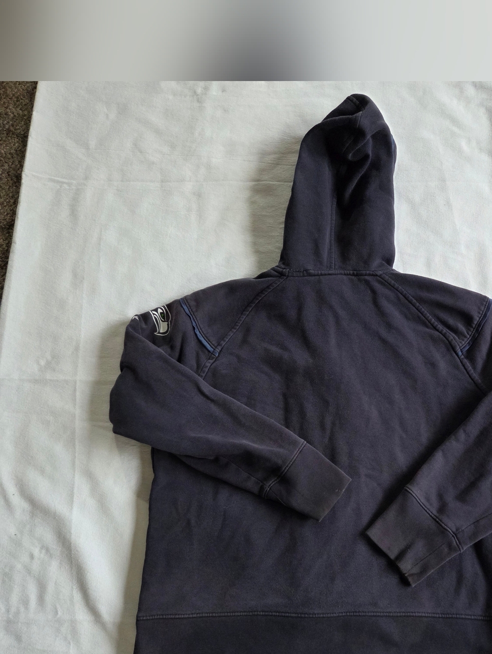 Vintage Reebok Navy and Green Seattle Seahawks Zip Hoodie - Picture 6 of 6